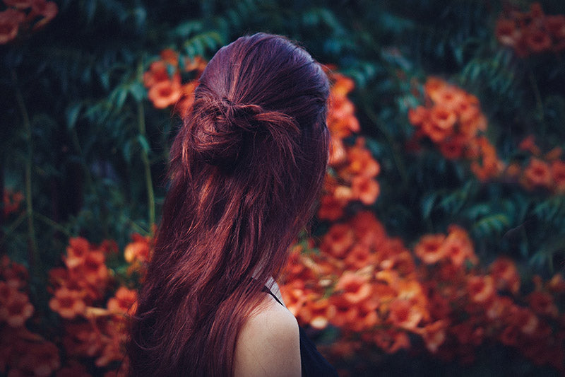WINE RED HAIR – AUTUMN’S HOTTEST HAIR TREND FOR HENNA